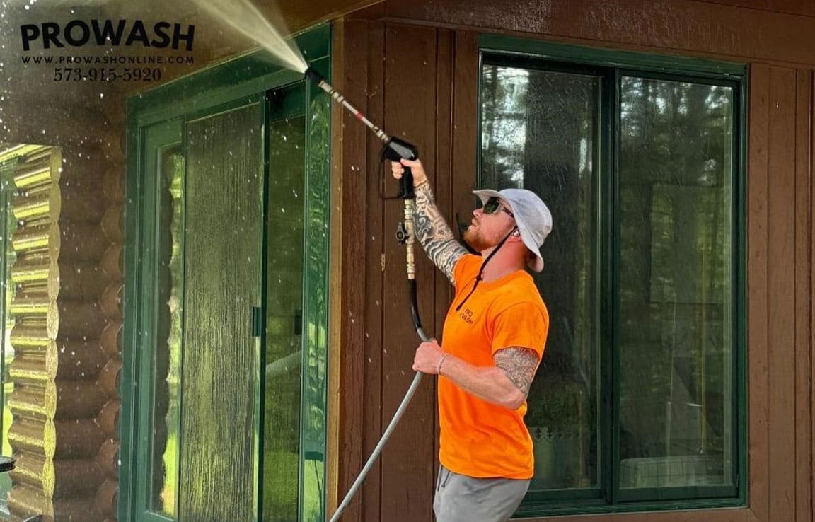 Pressure Washing And House Washing Company near me In Farmington MO 55